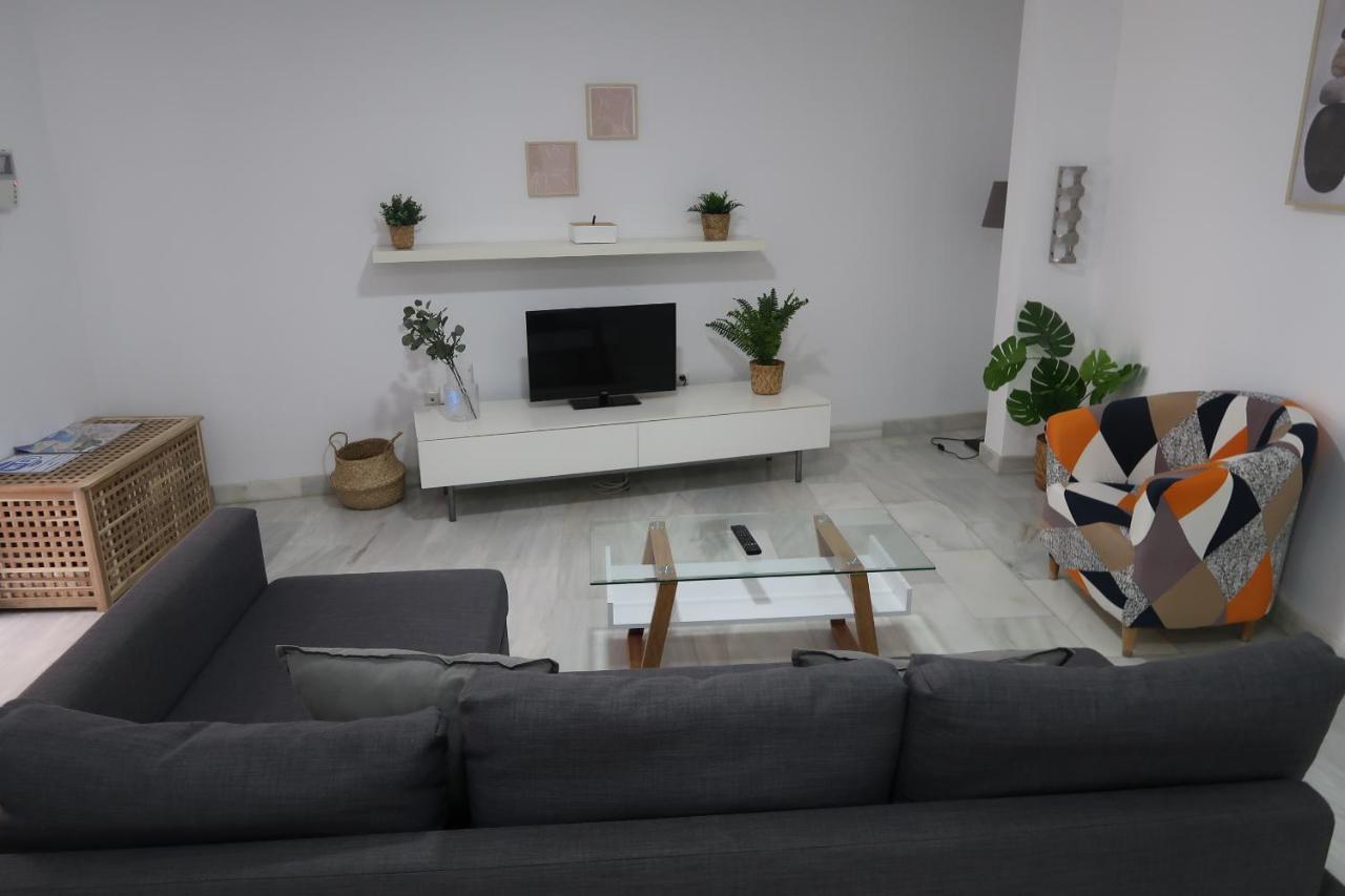 J & E Malaga Center Apartamentos Exterior photo